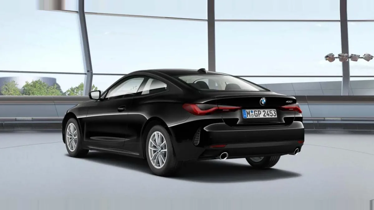 BMW Serie 4 420i Coupé en renting — Interior
