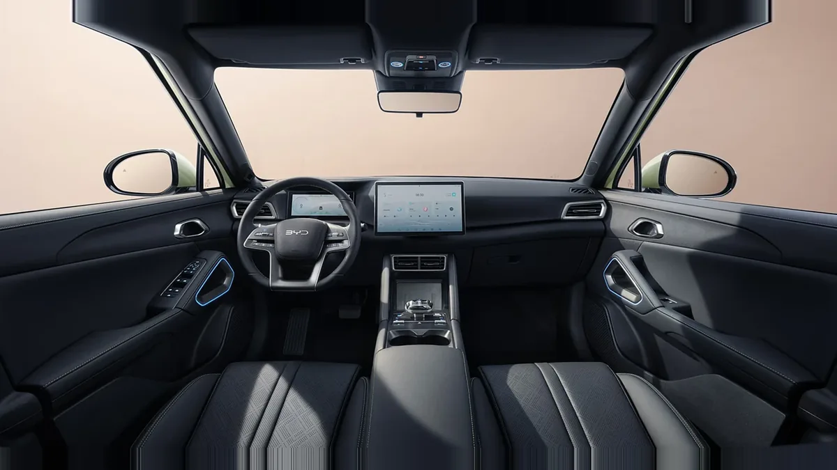 BYD Atto 2 DM-i Boost 156kW en renting — Delantera