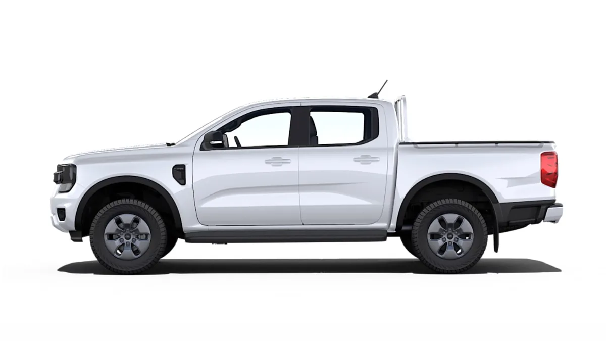 Ford Ranger XLT Doble Cabina 2.3 TVCT PHEV 280CV Automática II en renting — Lateral
