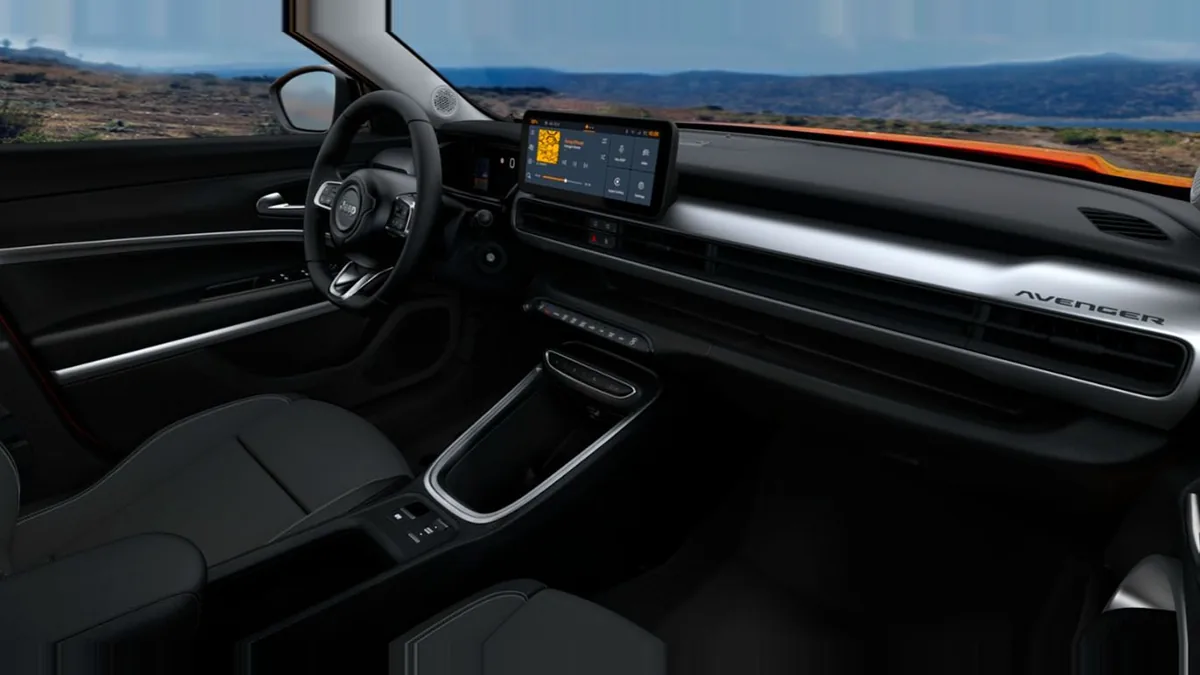 Jeep AVENGER E-HYBRID ALTITUDE en renting — vista 8