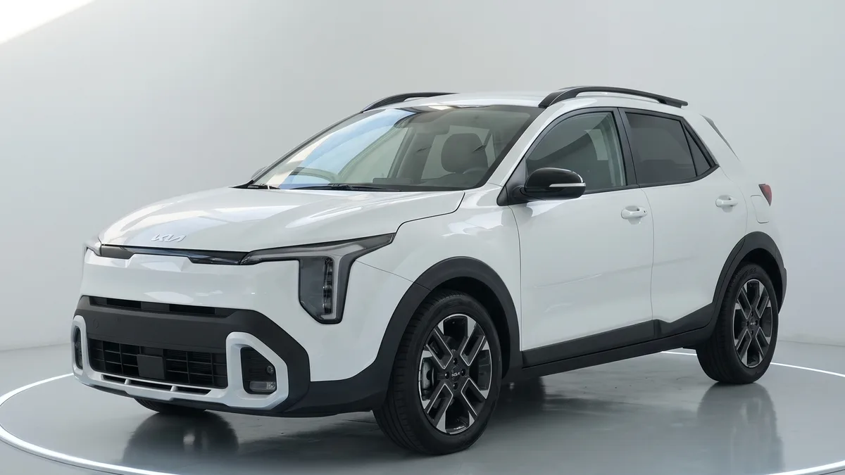 Kia Stonic 1.0 T-GDI MHEV Drive 115CV en renting