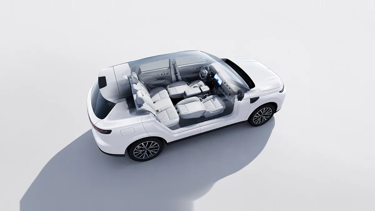 Leapmotor B10 REEV 18.8 kWh Life AT en renting — Trasera