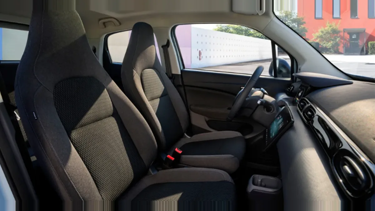 Leapmotor T03 BEV 37.3kWh Design AT en renting — Interior