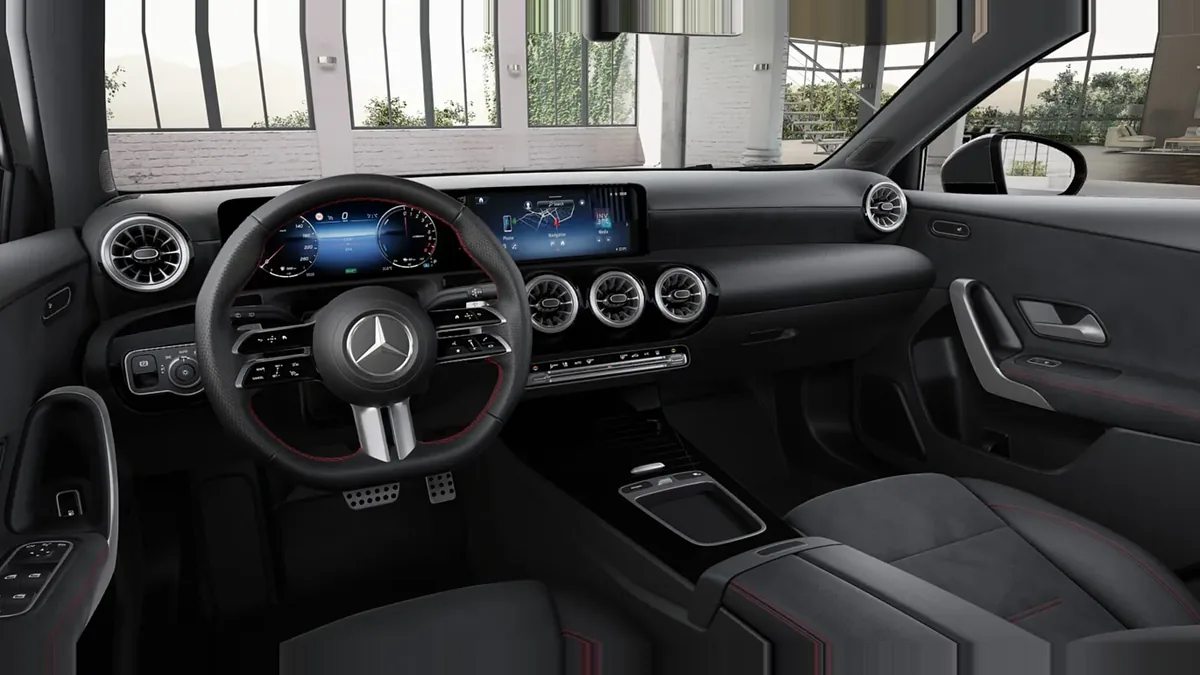 Mercedes-Benz CLASE A 250 e con tecnología híbrida EQ en renting — Trasera
