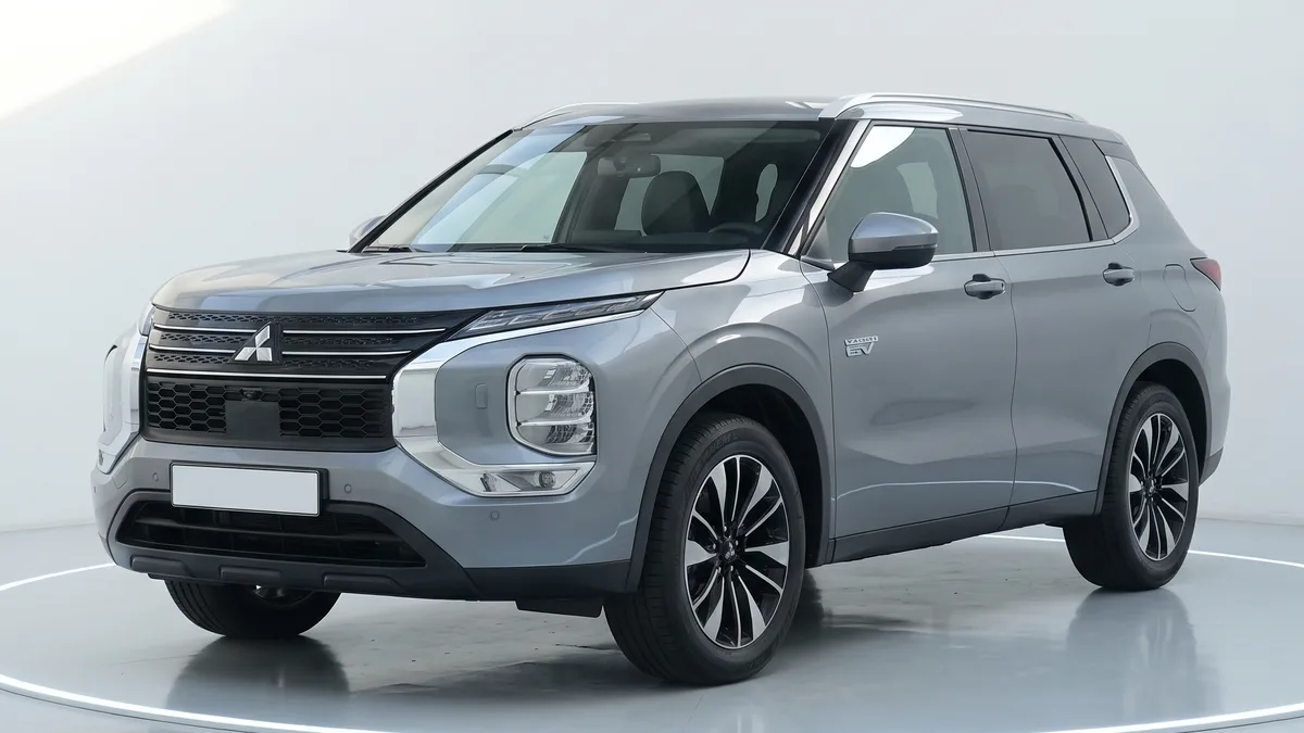 Mitsubishi Outlander PHEV Kaiteki 4WD 306CV en renting