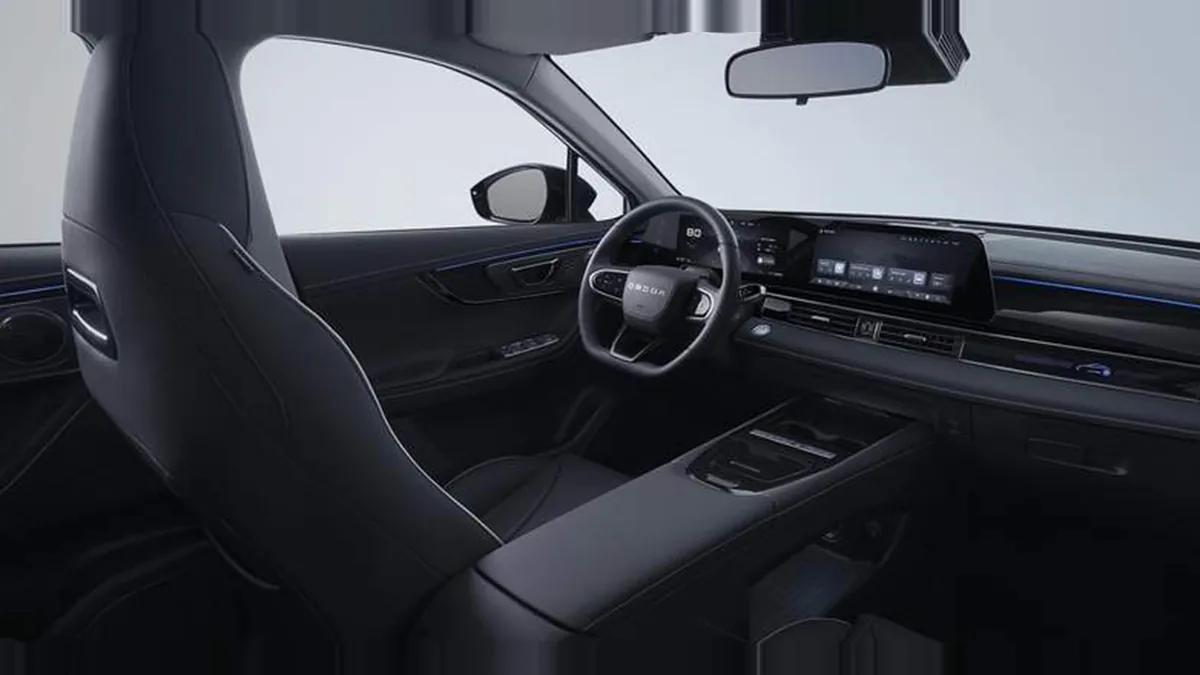 Omoda 5 EV 61kWh Pure 155kW en renting — Delantera