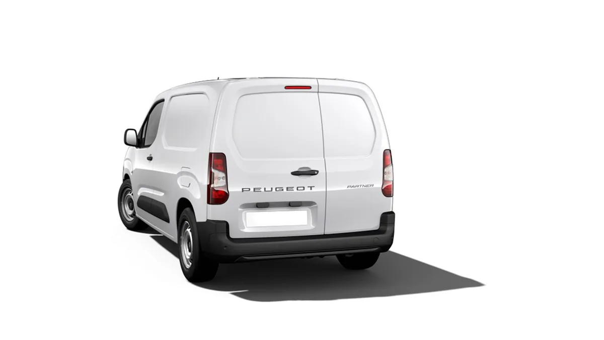 Peugeot Partner Furgón M Diésel 100CV Man en renting — Trasera