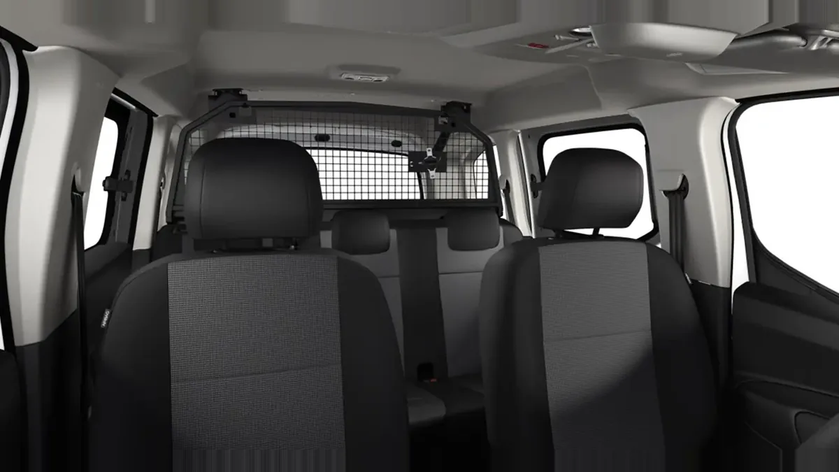 Peugeot Rifter Active Business Standard N1 BlueHDi 100 S&S en renting — Interior