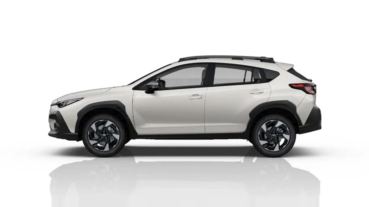Subaru Crosstrek 2.0i Hybrid Field CVT en renting — Trasera