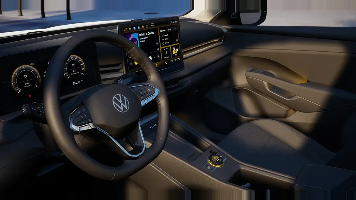 Volkswagen T-ROC Match 1.5 eTSI 150CV DSG en renting — Interior